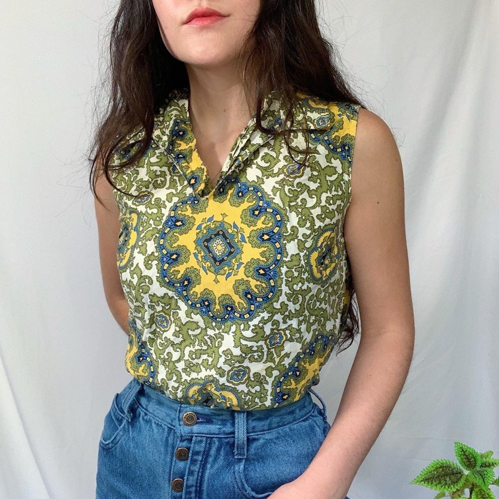 Vintage 60s Retro Sleeveless Top
